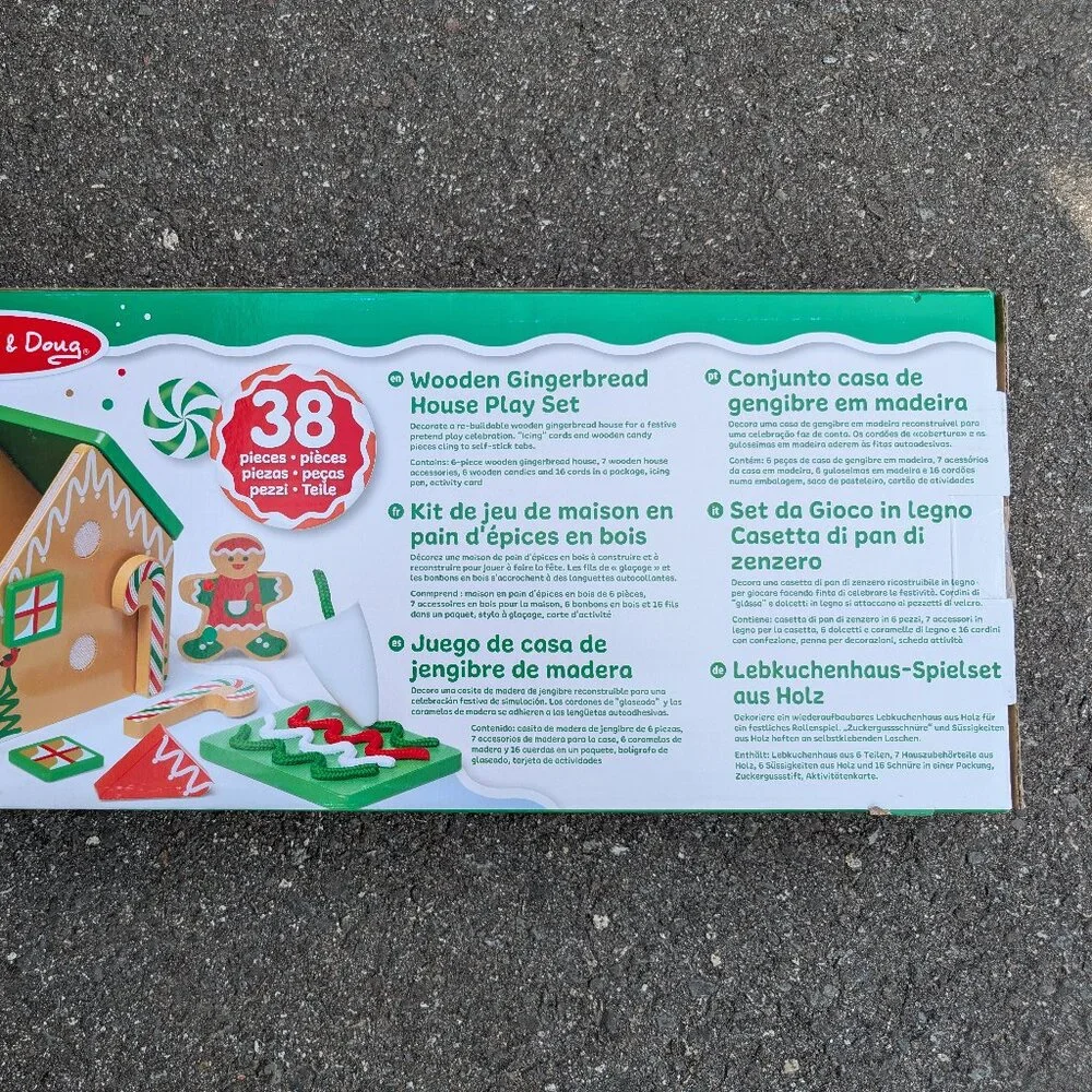 Melissa & Doug Gingerbread House Wooden Playset 38 Pieces Building Christmas NEW